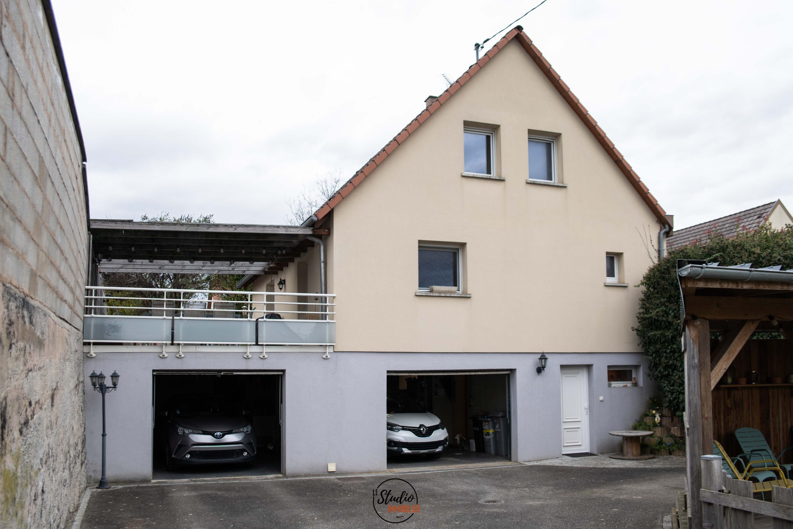 Le Studio Immo- Mittelschaeffolsheim- Maison 97m²- 4 pièces- 3 chambres- terrain 430m²- au calme façade