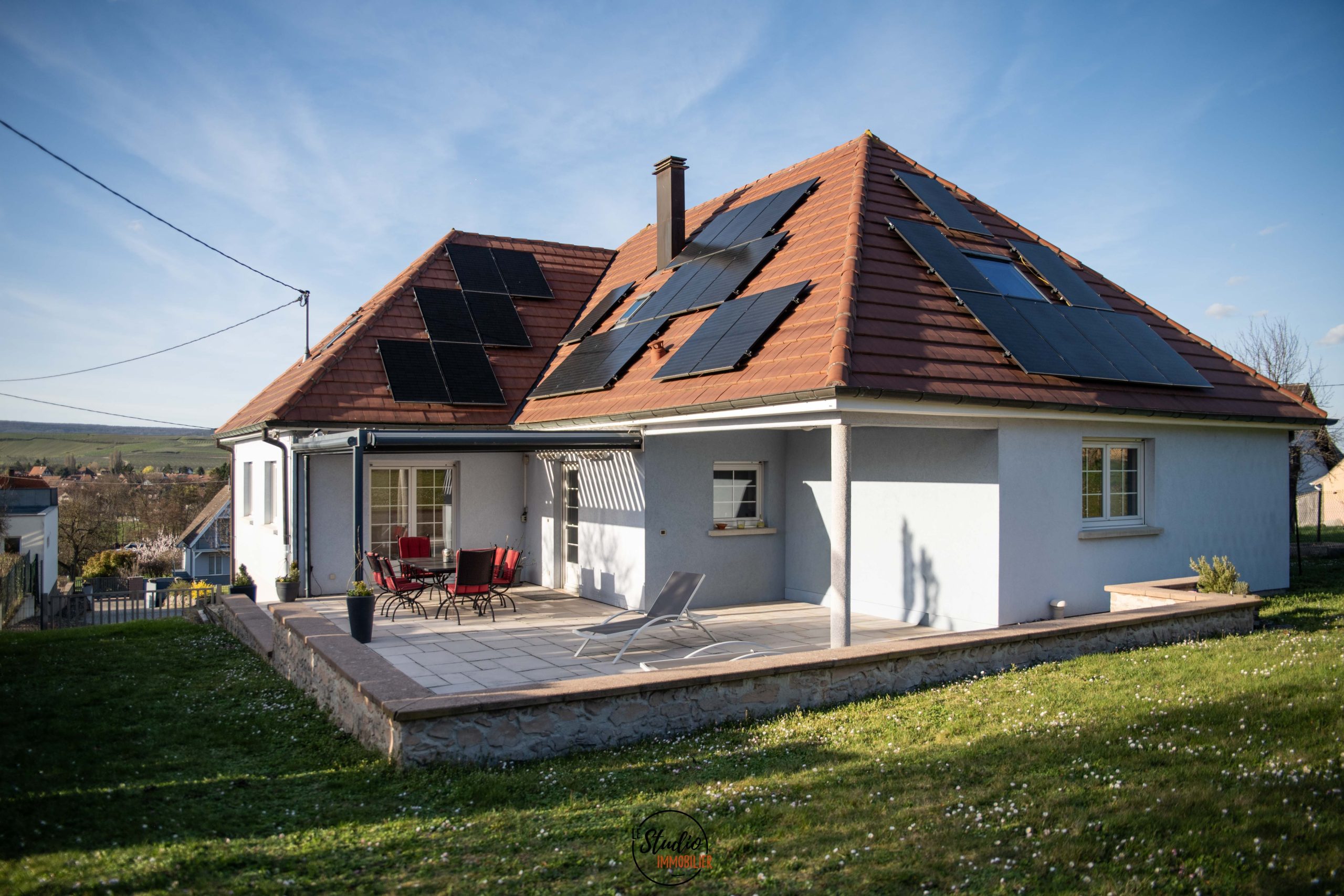 Le Studio Immo- Dangolsheim- Maison 9 pièces- 4 chambres- belles prestations- façade